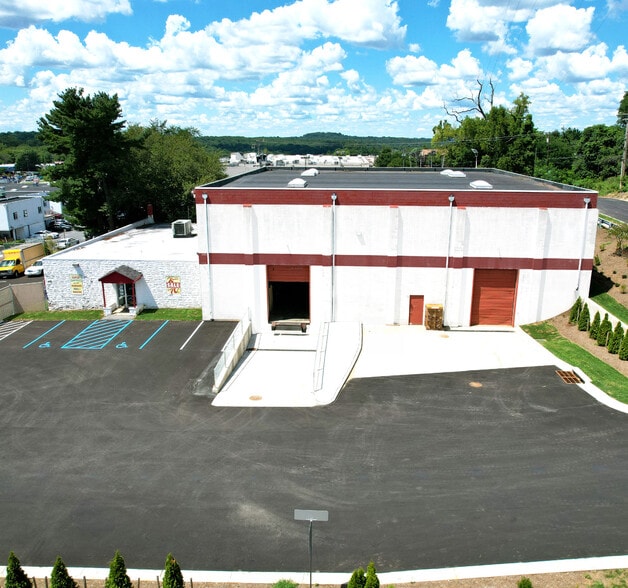 6436 Baltimore National Pike, Catonsville, MD à vendre - Photo du bâtiment - Image 2 de 7