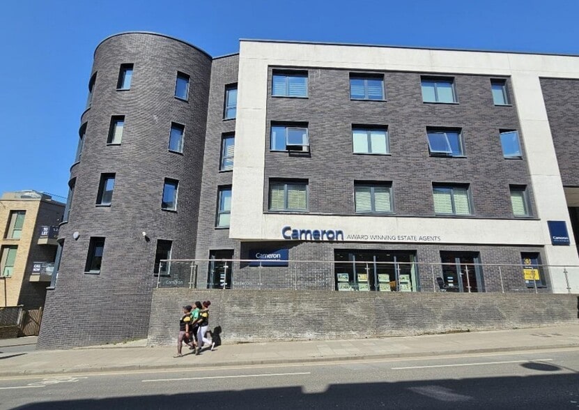 21-23 High St, West Drayton à vendre - Photo du bâtiment - Image 1 de 3