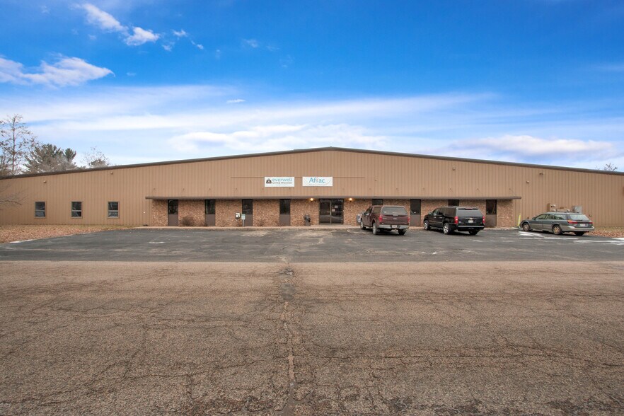 2925 Welsby Ave, Stevens Point, WI à louer - Photo du bâtiment - Image 1 de 26