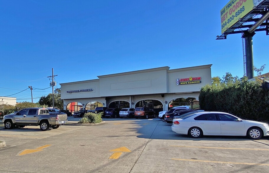 5200 Veterans Memorial Blvd, Metairie, LA à louer - Photo du bâtiment - Image 2 de 6