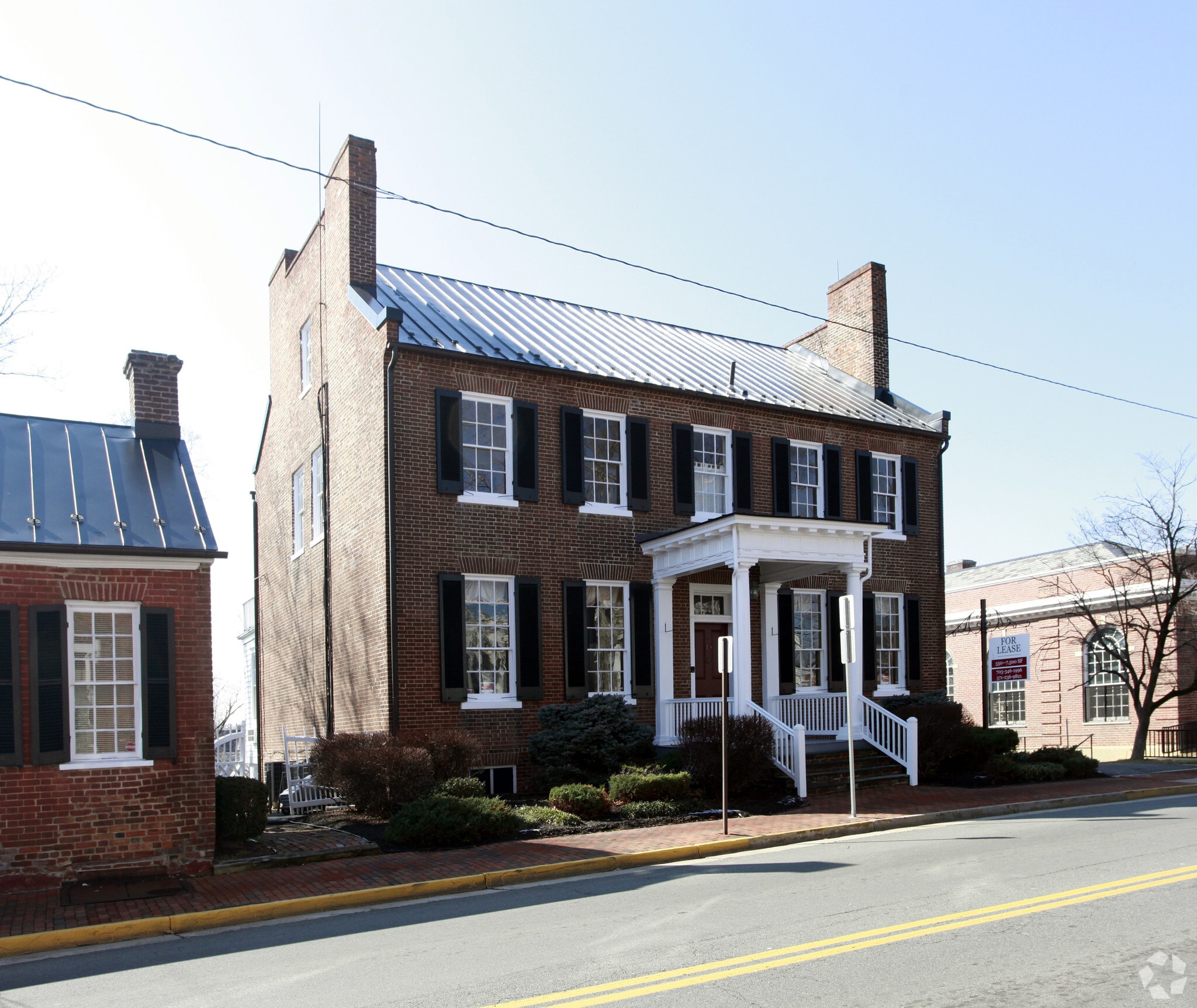 19 E Market St, Leesburg, VA for lease Primary Photo- Image 1 of 19