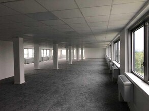 9 Rue Des 3 Soeurs, Villepinte for lease Building Photo- Image 2 of 2