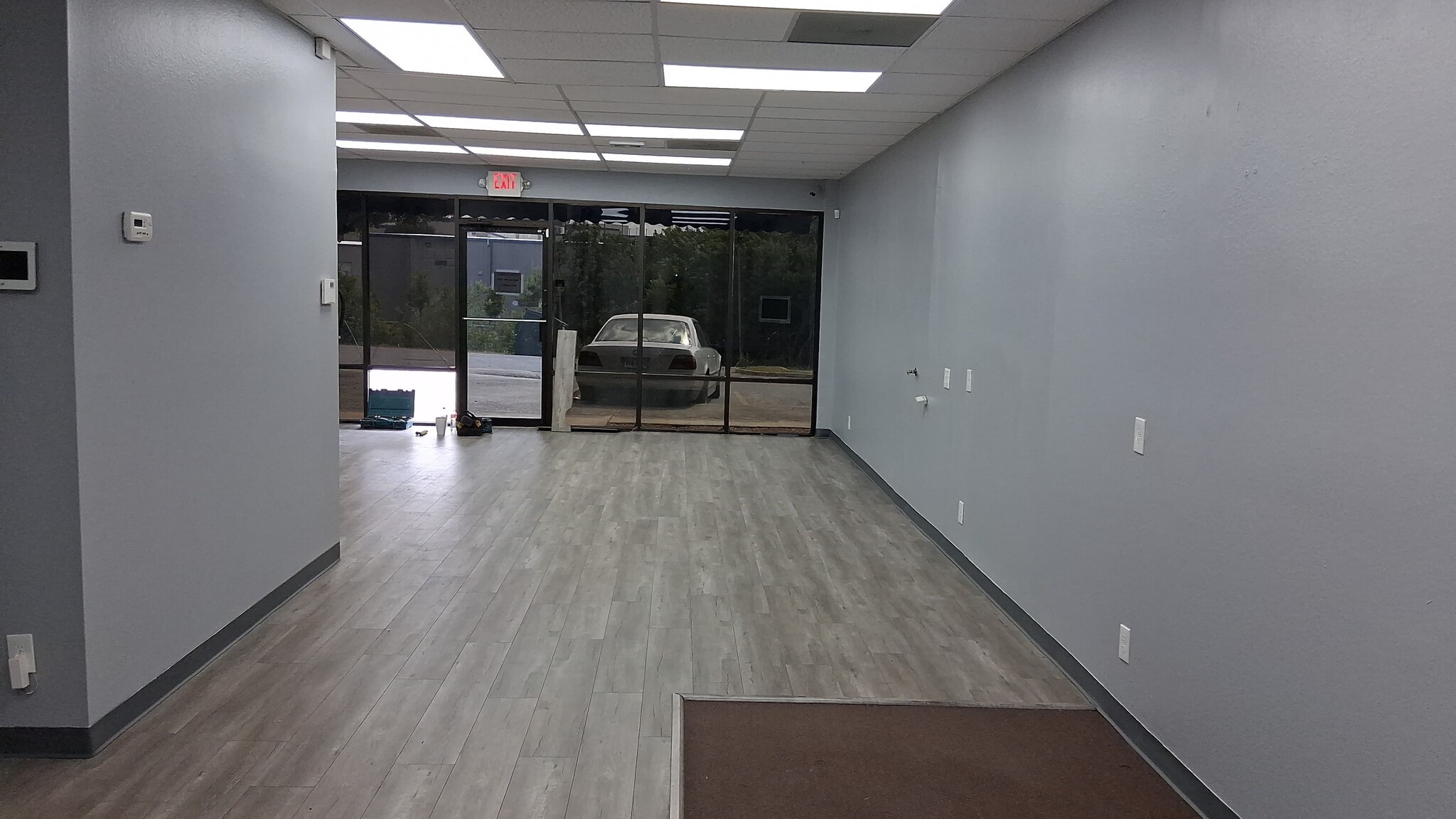 6324-6342 NW Loop 410, San Antonio, TX for lease Interior Photo- Image 1 of 1