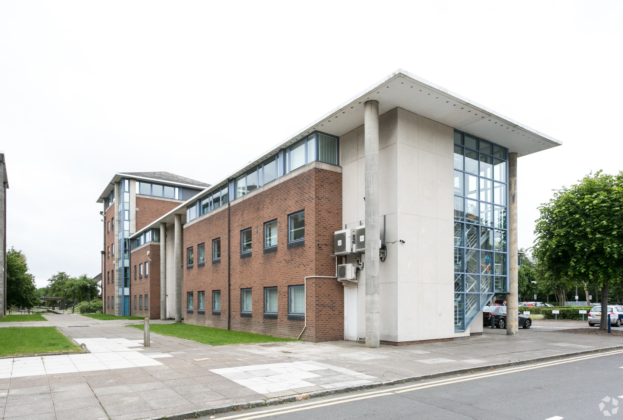 3-8 Drake Walk, Cardiff for lease Primary Photo- Image 1 of 7