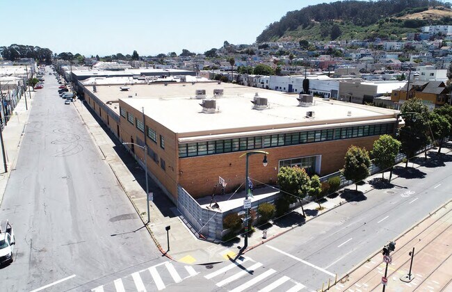 Plus de détails pour 6025 3rd St, San Francisco, CA - Industriel à louer