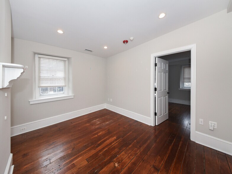 1432 Bethlehem Pike, Flourtown, PA à louer - Photo du bâtiment - Image 2 de 8