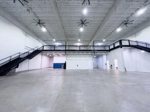 1034 KIRKLAND Ave, Nashville, TN for lease Building Photo- Image 2 of 16