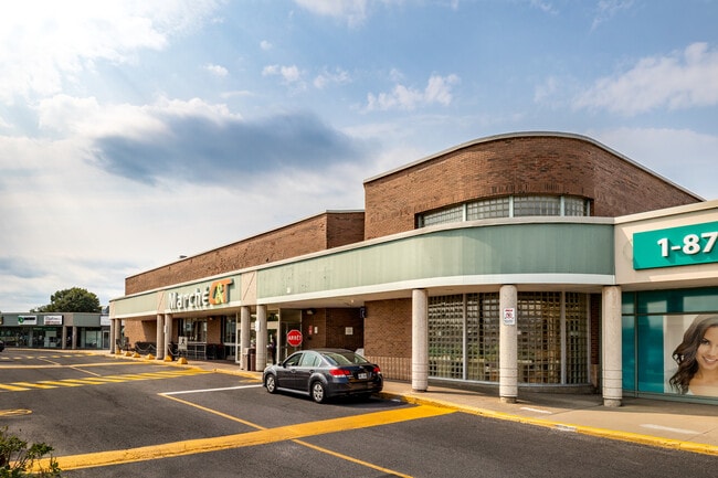 More details for 8200-8230 Boul Taschereau, Brossard, QC - Retail for Lease