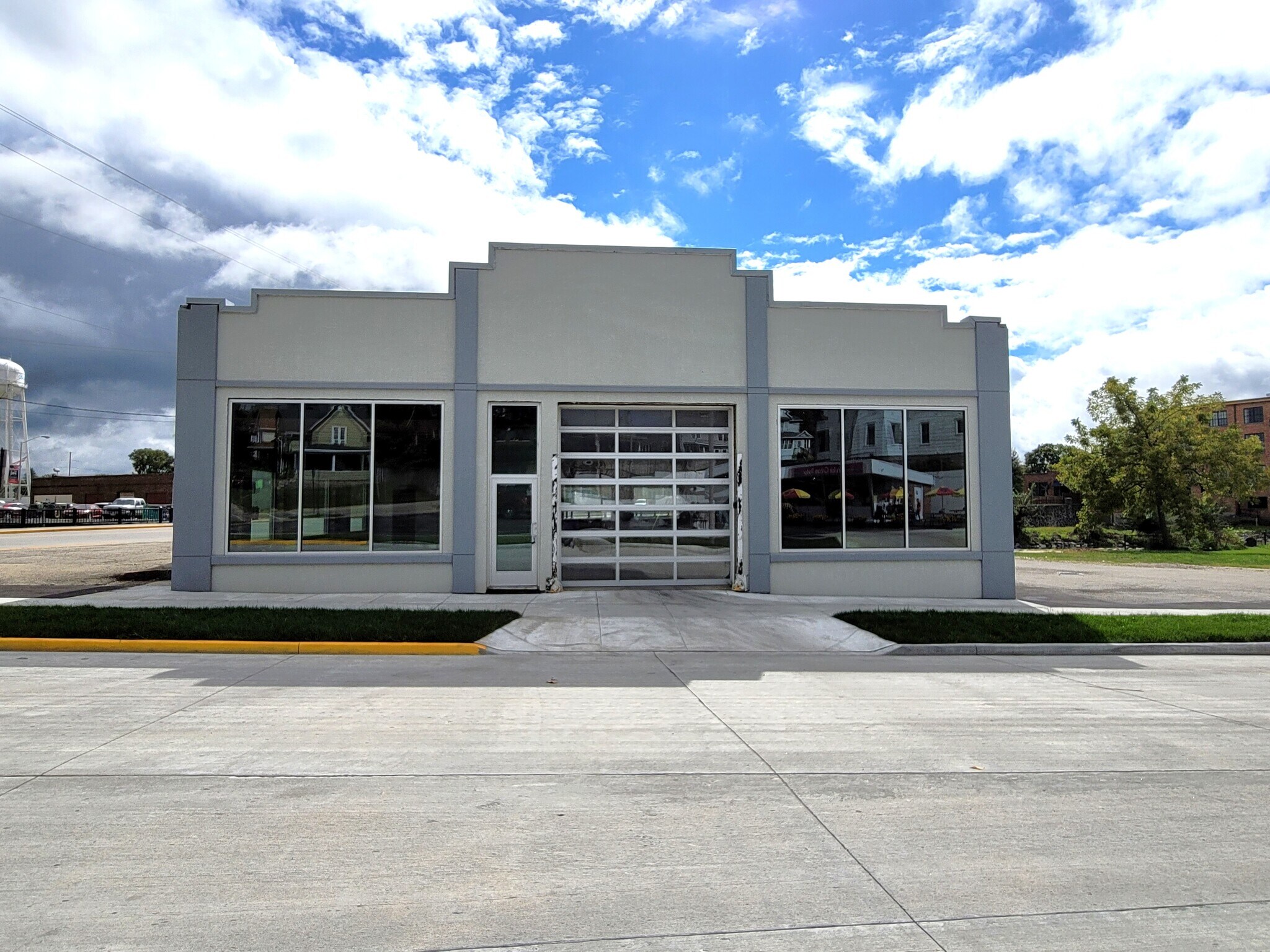 101 Haskell St, Beaver Dam, WI à vendre Photo du bâtiment- Image 1 de 11