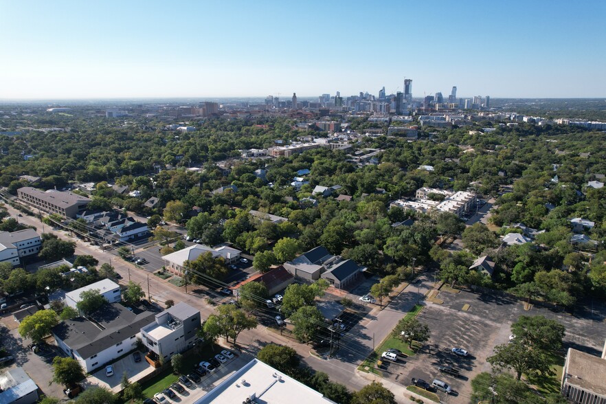 709 W 34th St, Austin, TX for sale - Building Photo - Image 3 of 4