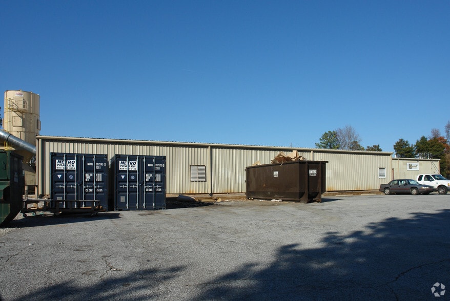 4509 Stonegate Industrial Blvd, Stone Mountain, GA for lease - Building Photo - Image 2 of 5