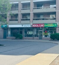 1700 Eglinton Ave, Toronto, ON à louer Photo intérieure- Image 1 de 10