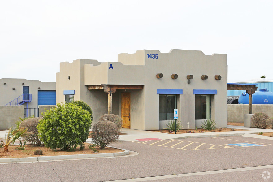 1435 E Old West Hwy, Apache Junction, AZ à louer - Photo principale - Image 1 de 5