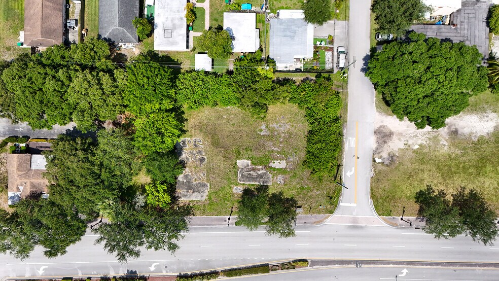 6404 SW 46th St, Davie, FL à vendre - Photo du bâtiment - Image 3 de 15