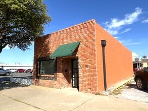 112 W Twohig Ave, San Angelo, TX for lease Interior Photo- Image 2 of 8