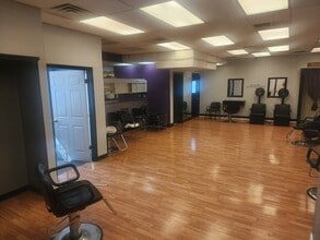 17520 Virginia Ave, Hagerstown, MD à louer Photo intérieure- Image 2 de 4