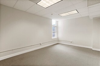 138-140 W Washington St, Hagerstown, MD for lease Interior Photo- Image 1 of 7