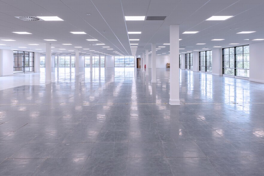 Whitehill Way, Swindon à louer - Photo intérieure - Image 3 de 13