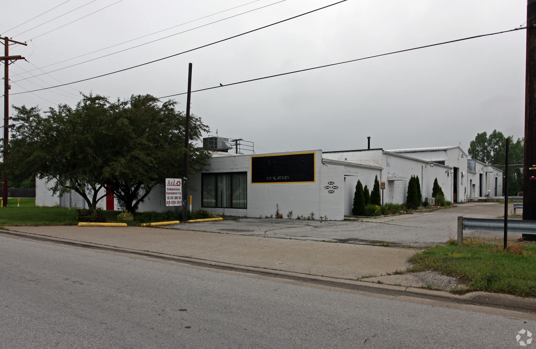 110 W Jones Rd, Fostoria, OH for sale Primary Photo- Image 1 of 5