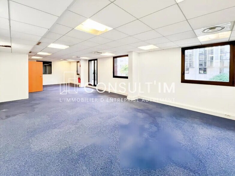 Bureau dans Boulogne-Billancourt à louer - Photo du bâtiment - Image 3 de 9