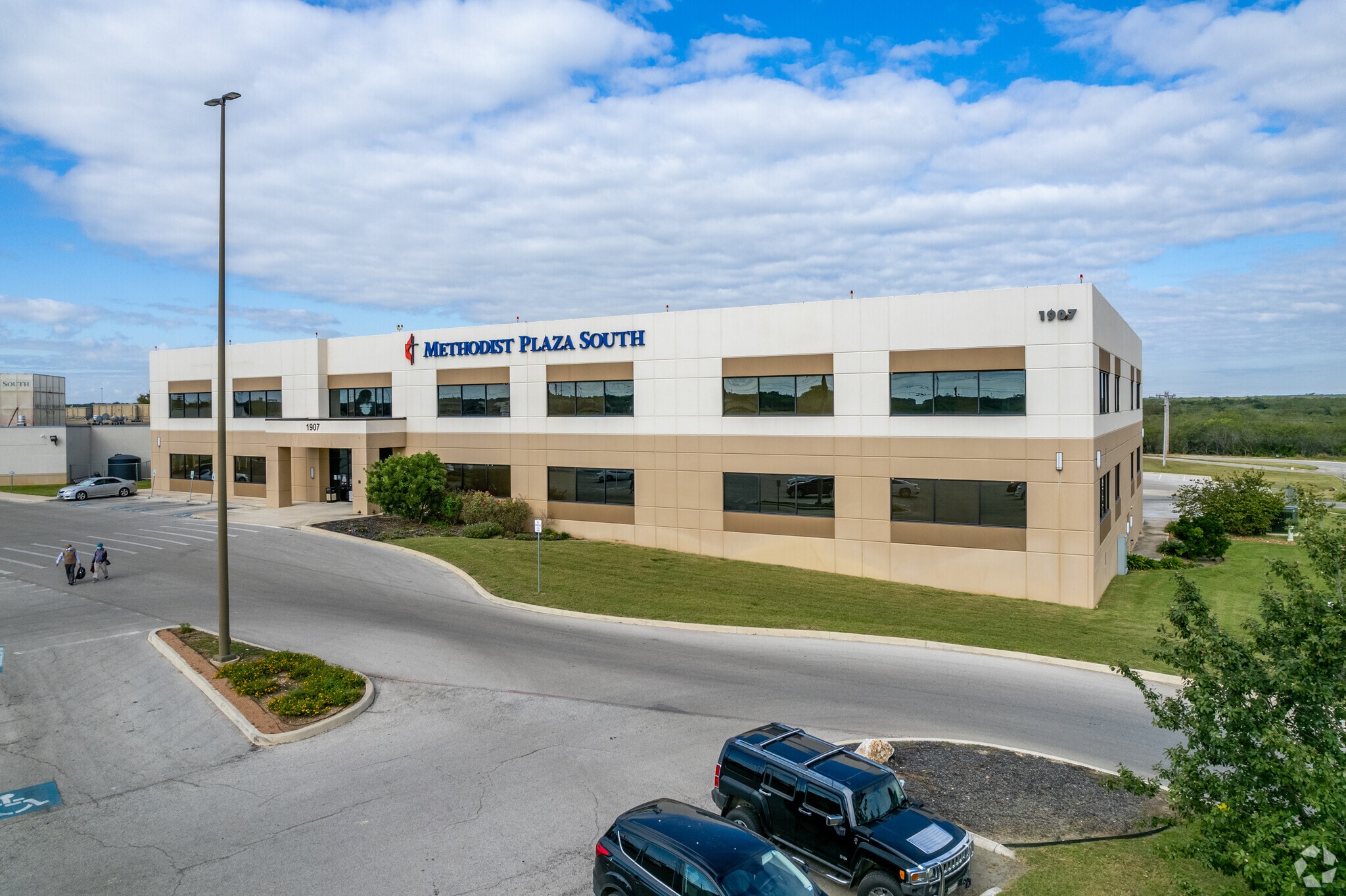 1907 Hwy 97 E, Jourdanton, TX for lease Primary Photo- Image 1 of 5