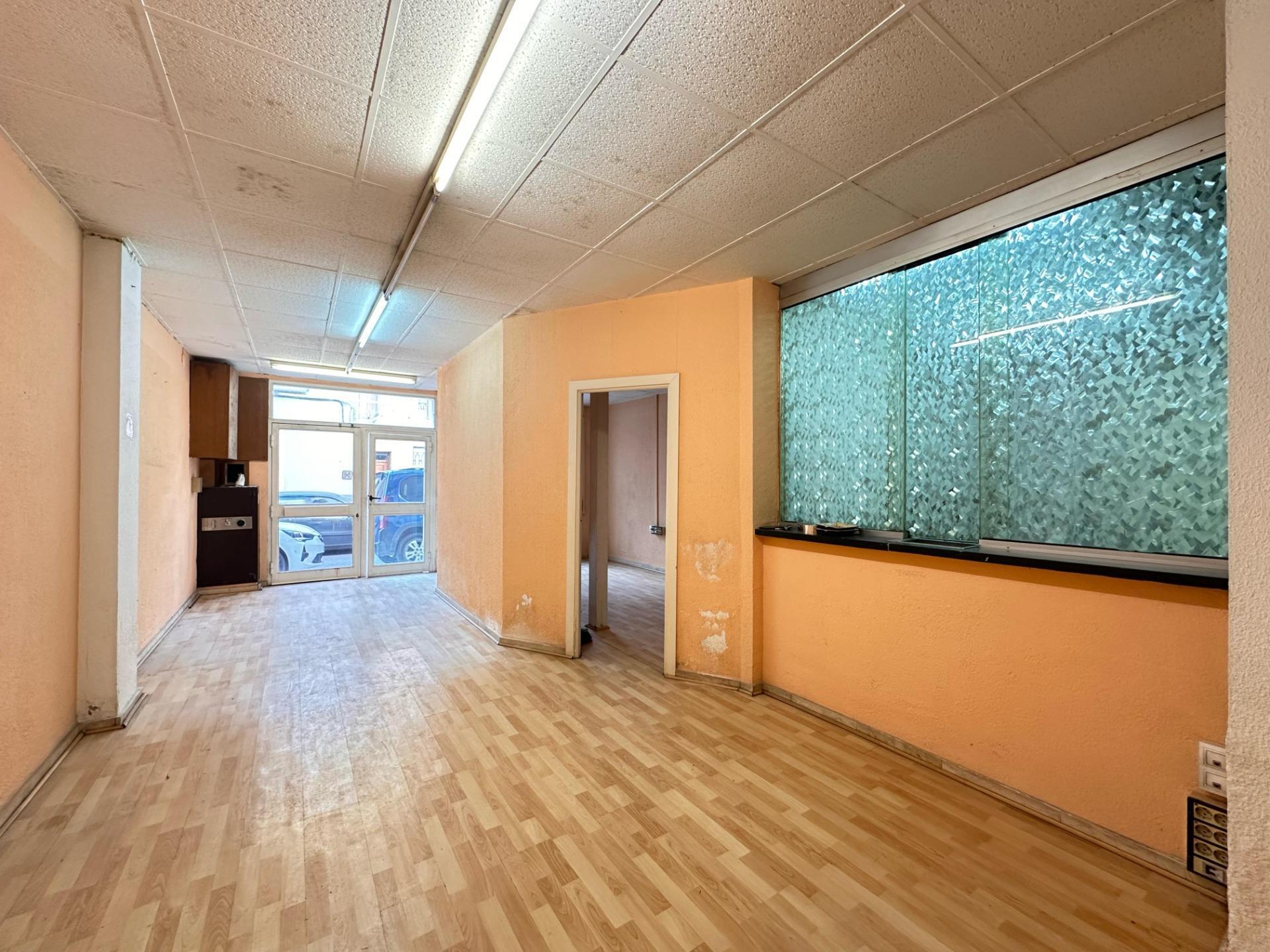 Carrer de Colón, Carlet, Valencia for lease Building Photo- Image 1 of 22