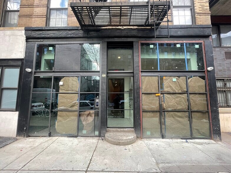77 E 3rd St, New York, NY à louer - Photo du bâtiment - Image 3 de 14