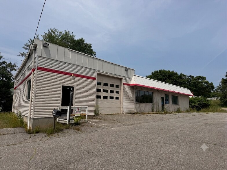 125 Leeman Hwy, Bath, ME à vendre - Photo du bâtiment - Image 1 de 5