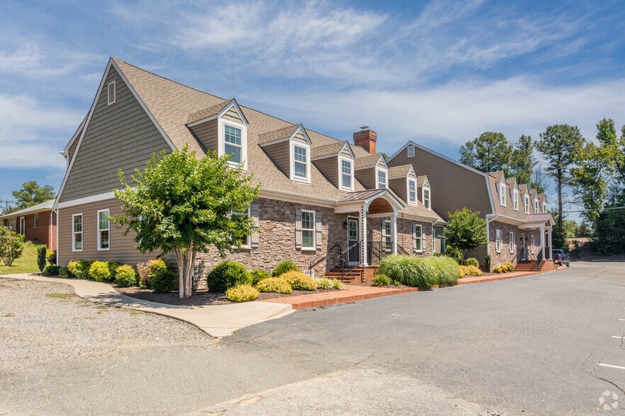 9205-9207 Atlee Branch Ln, Mechanicsville, VA for lease - Primary Photo - Image 1 of 5
