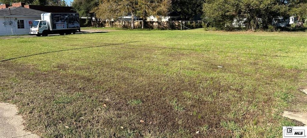 1316 N 7th St, West Monroe, LA à vendre - Photo du bâtiment - Image 2 de 3