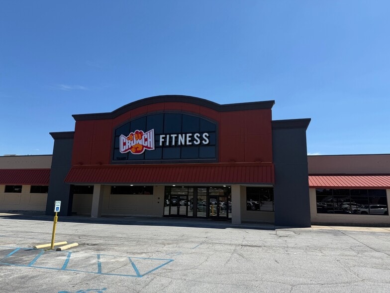 201-273 W Butler Rd, Mauldin, SC for lease - Building Photo - Image 1 of 2