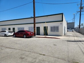 14942 Delano St, Van Nuys, CA for lease Interior Photo- Image 1 of 6