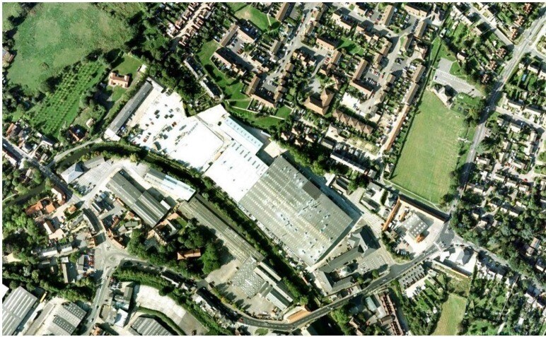 Colchester Rd, Heybridge à louer - Photo du bâtiment - Image 2 de 12