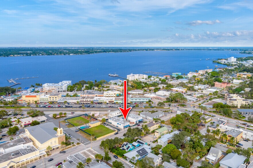 101 SW Ocean Blvd, Stuart, FL à vendre - Photo du bâtiment - Image 2 de 31