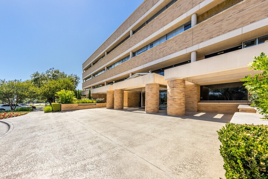 101 W Louis Henna Blvd, Austin, TX for lease - Building Photo - Image 3 of 12