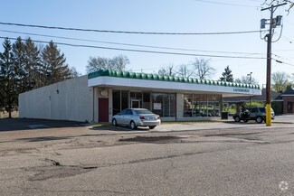 Plus de détails pour 1640 Keuper Blvd NE, Massillon, OH - Vente au détail à vendre