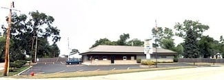 Plus de détails pour 1550 Green Bay Rd, North Chicago, IL - Commerce de détail à vendre