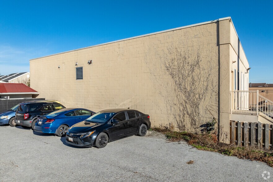 3280 Pine Orchard Ln, Ellicott City, MD à louer - Photo du bâtiment - Image 2 de 4