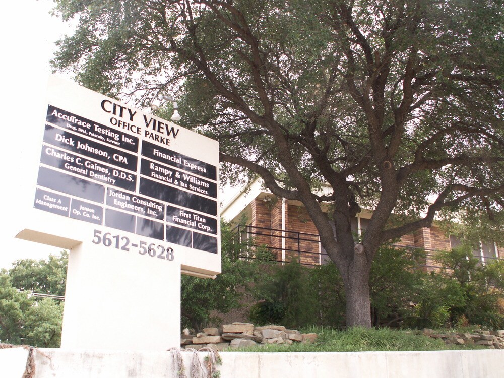 5612 SW Green Oaks Blvd, Arlington, TX à vendre Photo principale- Image 1 de 19