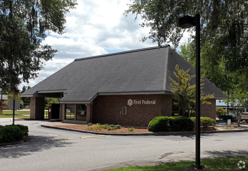 1960 Old Trolley Rd, Summerville, SC for sale - Primary Photo - Image 1 of 7