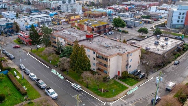 More details for 971 Market St, Victoria, BC - Multifamily for Sale