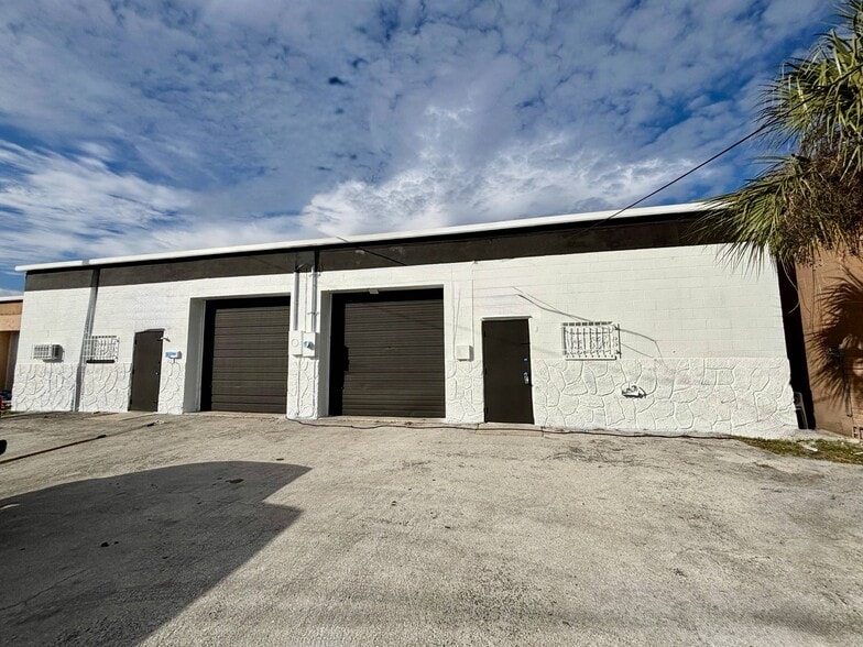 4055-4059 7th Ter, Saint Petersburg, FL for lease - Building Photo - Image 3 of 10