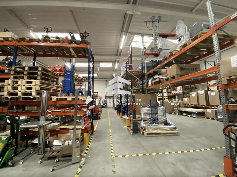 Flex dans La Chapelle-sur-Erdre à louer - Photo du bâtiment - Image 3 de 11