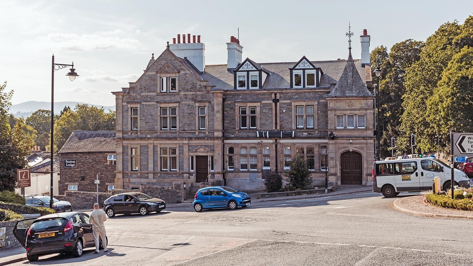 2 High St, Windermere à louer Photo principale- Image 1 de 5