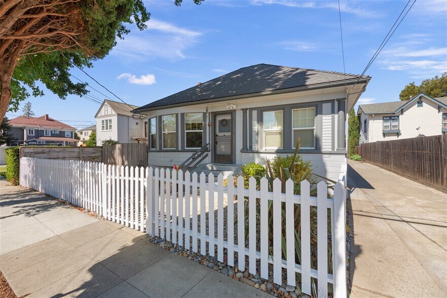 321 Grand Blvd, San Mateo, CA for sale - Primary Photo - Image 1 of 30