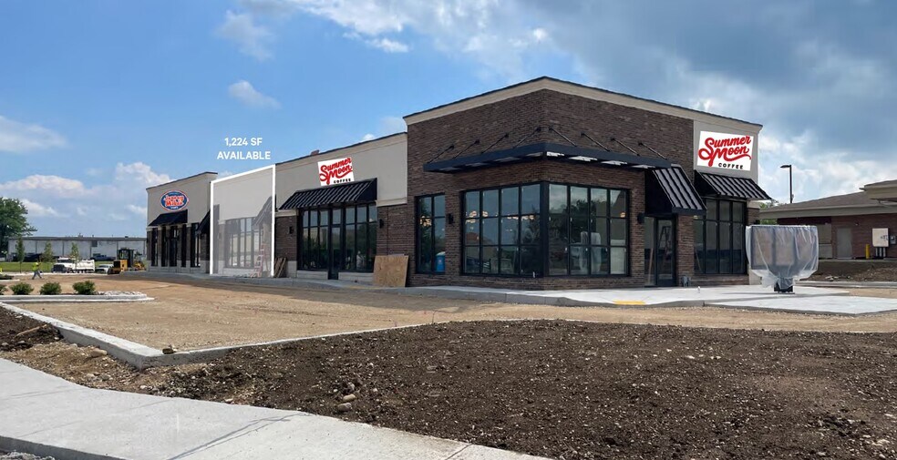 88 E Geneva Sq, Lake Geneva, WI à louer - Photo du bâtiment - Image 1 de 5