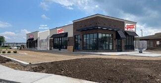 Plus de détails pour 88 E Geneva Sq, Lake Geneva, WI - Commerce de détail à louer