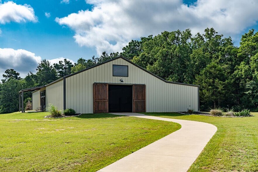 5015 State Highway 155, Palestine, TX à vendre - Photo du bâtiment - Image 1 de 32