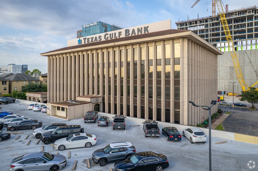 900 Town & Country Blvd, Houston, TX à louer - Photo du bâtiment - Image 3 de 4