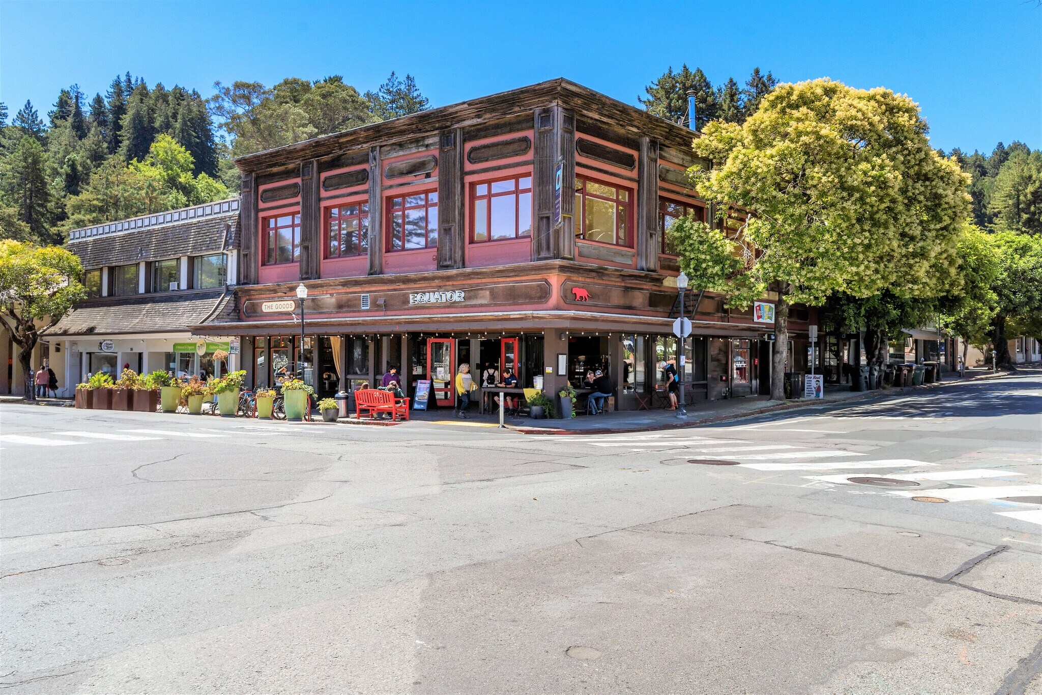 111 Throckmorton Ave, Mill Valley, CA à louer Photo du bâtiment- Image 1 de 8